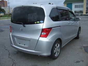 2008 Honda Freed Photos