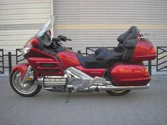 2004 Honda GOLD WING Photos