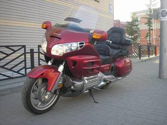 2004 Honda GOLD WING Photos