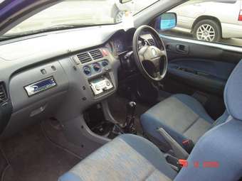 1999 Honda HR-V Pictures