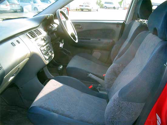 2000 Honda HR-V Pictures
