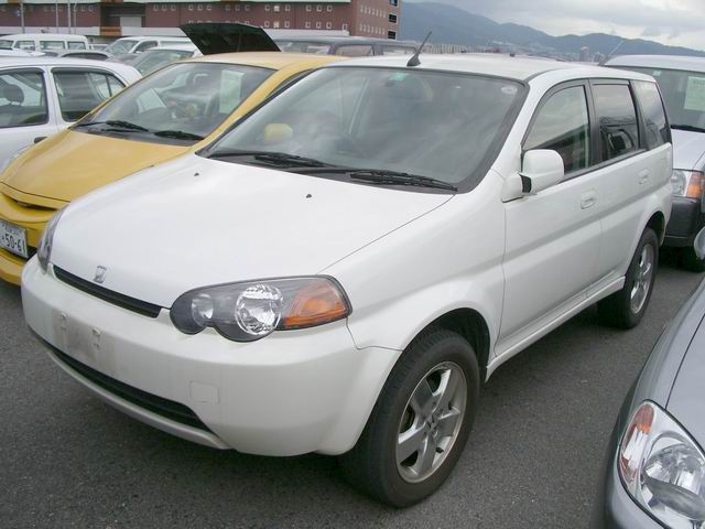 2000 Honda HR-V Images