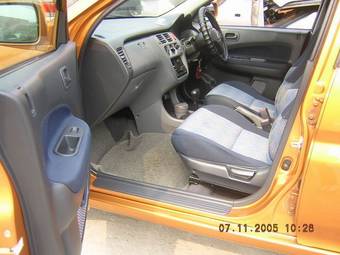 2000 Honda HR-V Pics