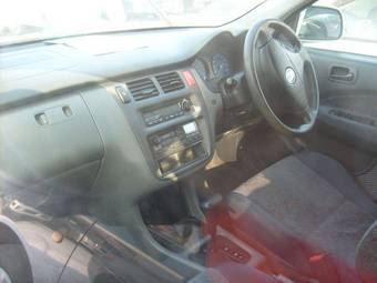 2000 Honda HR-V Pictures