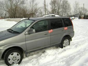 2000 Honda HR-V Images