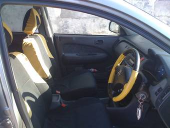 2000 Honda HR-V Pictures