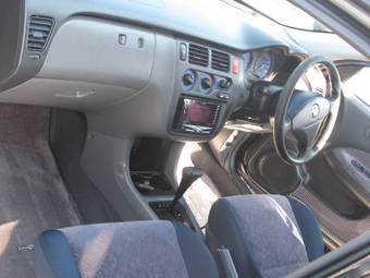 2000 Honda HR-V Photos