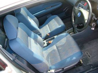 2000 Honda HR-V Photos