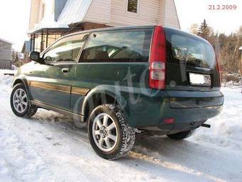 2000 Honda HR-V Pictures