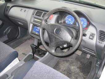 2000 Honda HR-V Pictures