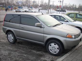 2000 Honda HR-V Images