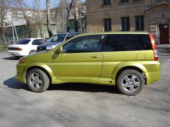 2000 Honda HR-V Pictures