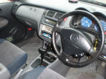 2000 Honda HR-V Photos