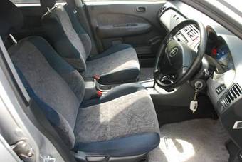 2000 Honda HR-V Photos
