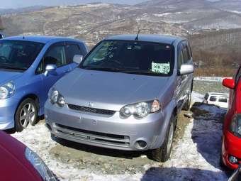 2001 Honda HR-V Pictures