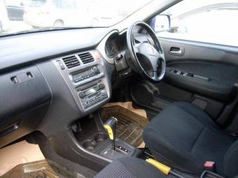 2001 Honda HR-V Pics
