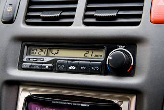 2001 Honda HR-V Photos