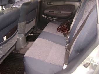 2001 Honda HR-V Photos