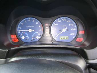 2001 Honda HR-V Pictures