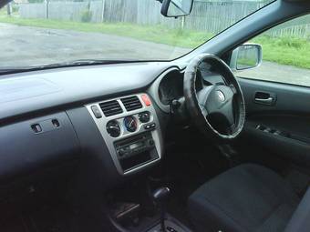 2002 Honda HR-V Pictures