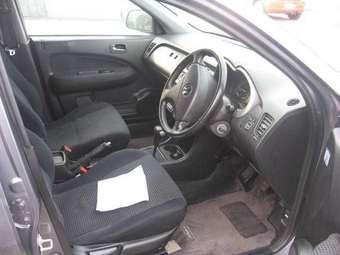 2004 Honda HR-V Images
