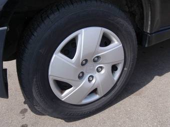 2004 Honda HR-V Photos