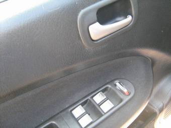2004 Honda HR-V Pics