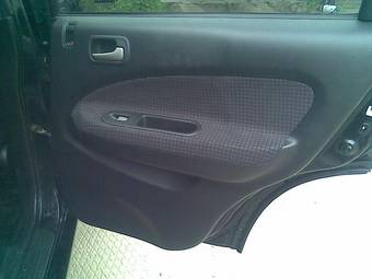 2004 Honda HR-V Pics