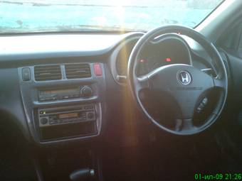 2004 Honda HR-V Images