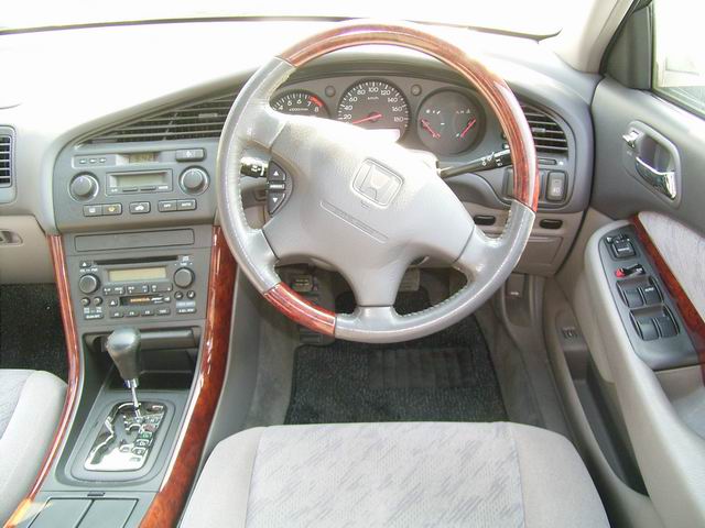 1999 Honda Inspire Pictures