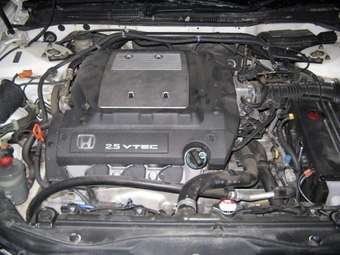2002 Honda Inspire Pictures