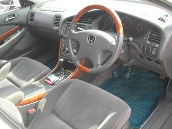 2002 Honda Inspire Photos