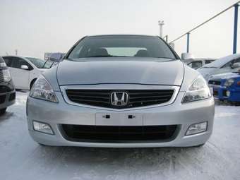 2003 Honda Inspire Photos