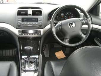 2003 Honda Inspire Photos