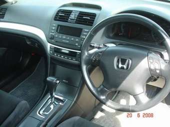 2003 Honda Inspire Pictures