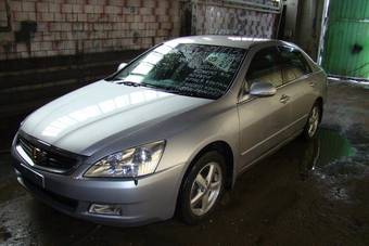 2003 Honda Inspire Pictures