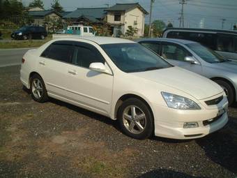 2003 Honda Inspire Images