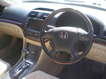 2003 Honda Inspire Photos