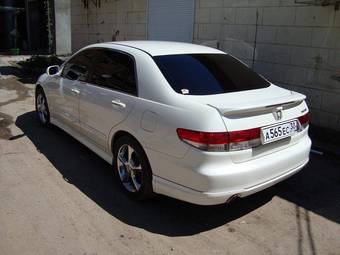 2003 Honda Inspire Photos