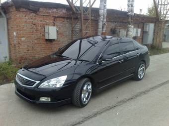 2003 Honda Inspire Photos