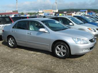 2003 Honda Inspire Photos