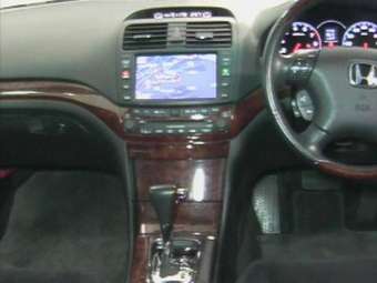 2004 Honda Inspire Pictures