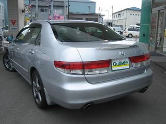 2004 Honda Inspire Pictures