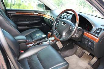 2004 Honda Inspire Photos