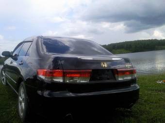 2004 Honda Inspire Pictures