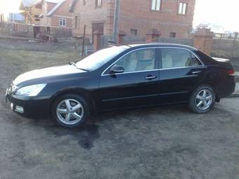 2004 Honda Inspire Pictures