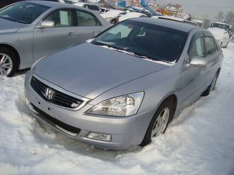 2005 Honda Inspire Photos