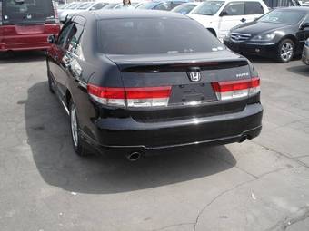 2005 Honda Inspire Photos