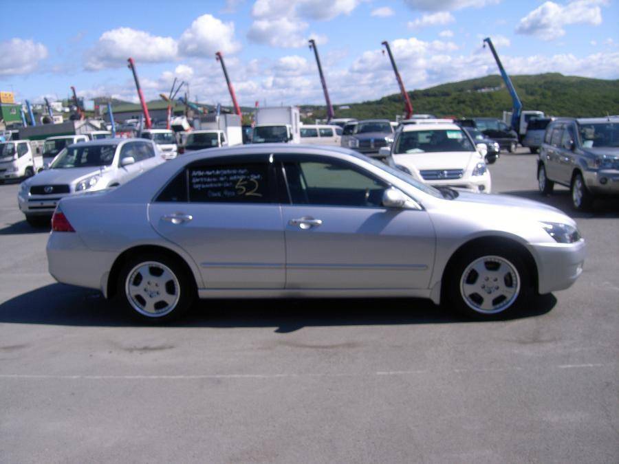 Honda inspire 2006