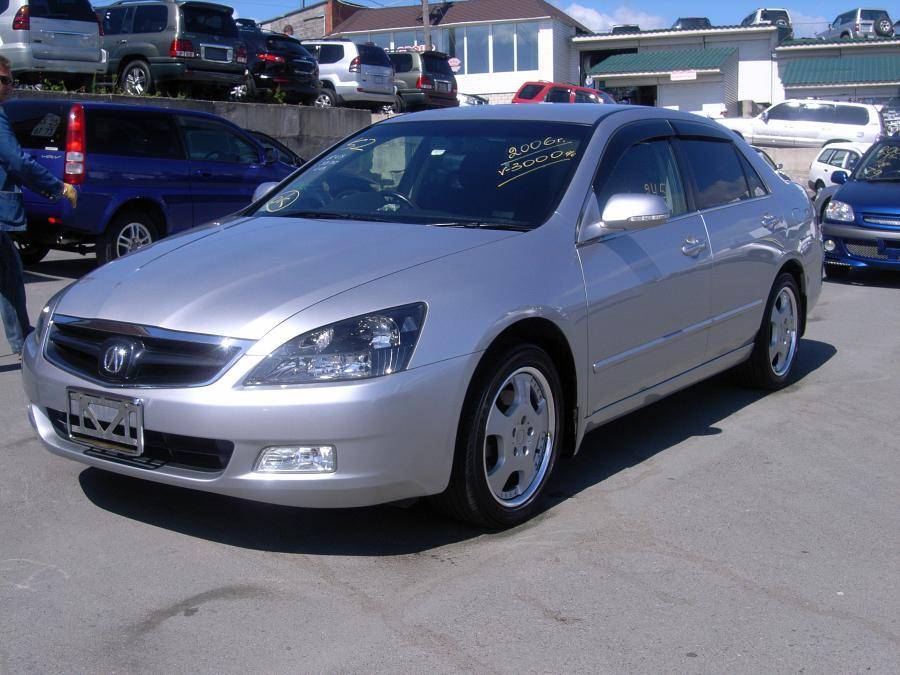 Honda inspire 2006
